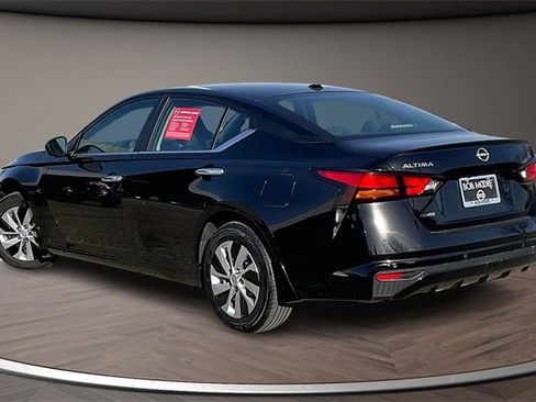 Certified 2025 Nissan Altima 2.5 S image 11