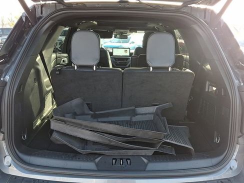 Used 2025 Ford Explorer ST image 32