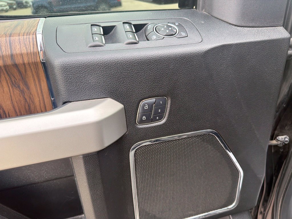 Used 2018 Ford F150 Lariat w/ FX4 Off-Road Package AWD/4WD image 23