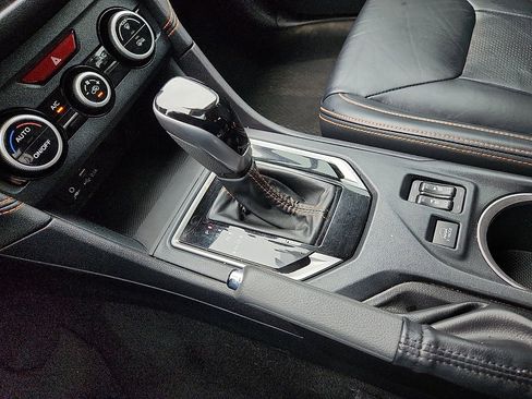 Used 2023 Subaru Crosstrek 2.5i Limited AWD/4WD image 12