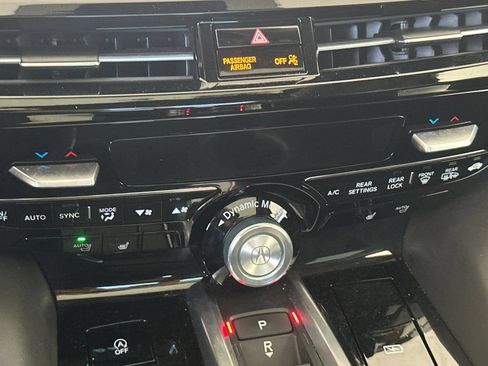 Used 2024 Acura MDX FWD w/ Technology Package image 23