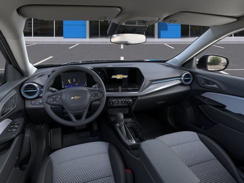 New 2026 Chevrolet Trax LT FWD image 17