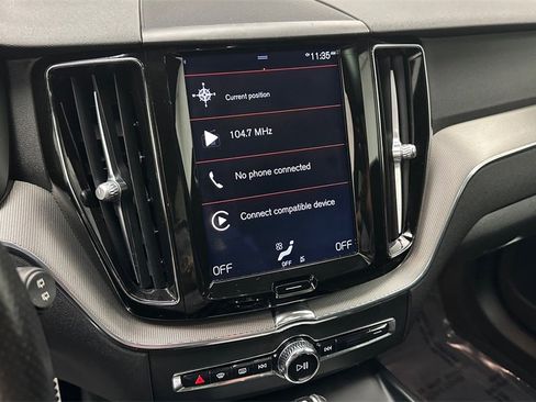 Used 2018 Volvo XC60 T6 R-Design w/ Convenience Package image 13