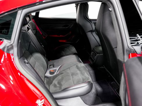 Used 2023 Porsche Taycan GTS image 32