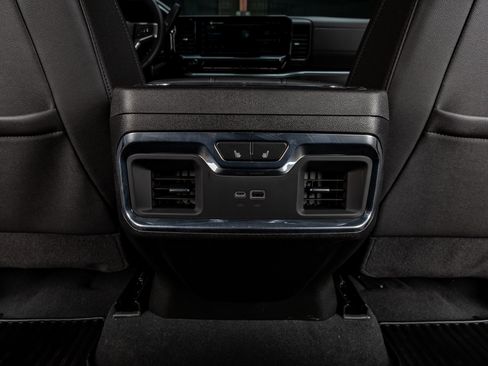 Used 2025 Chevrolet Silverado 2500 LTZ w/ Z71 Chrome Sport Edition image 33