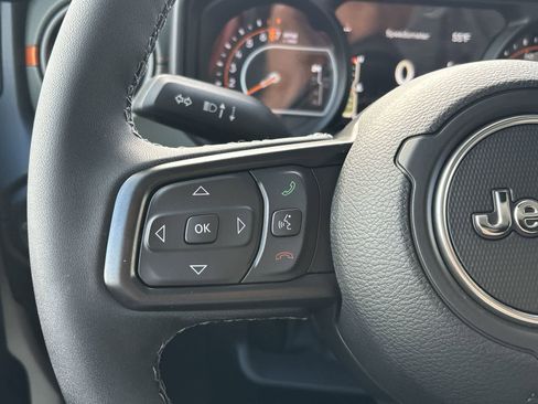 New 2026 Jeep Gladiator Mojave image 14