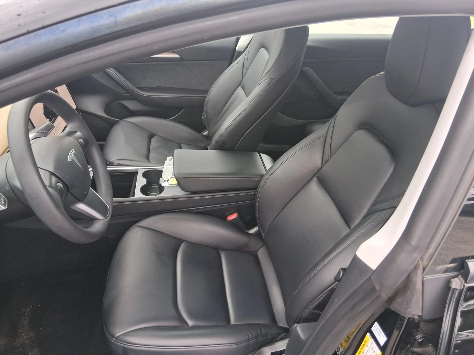 Used 2023 Tesla Model 3 Standard Range RWD image 9