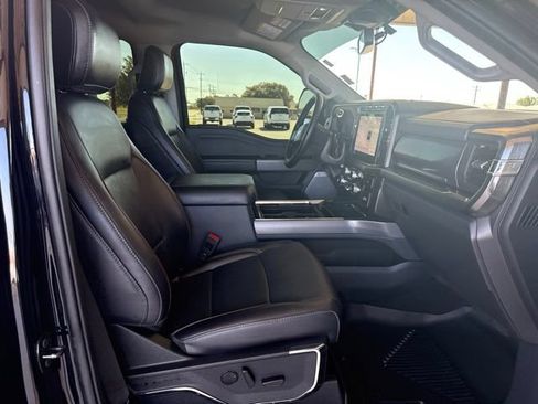 Used 2024 Ford F250 Lariat w/ Sport Appearance Package AWD/4WD image 11