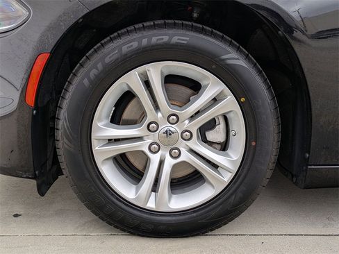 Used 2023 Dodge Charger SXT image 31