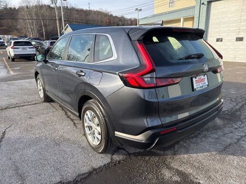 Used 2023 Honda CR-V LX image 4
