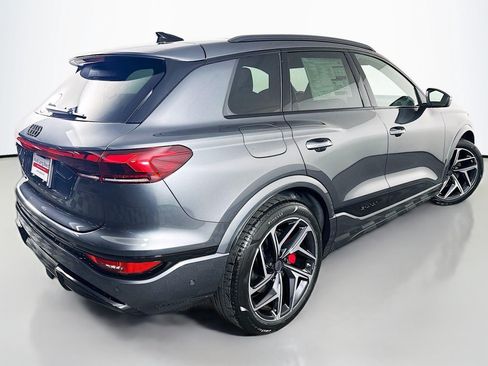 New 2027 Audi SQ6 e-tron Premium Plus AWD/4WD image 13