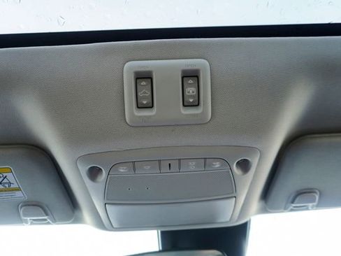 Used 2024 Nissan Murano SV image 28