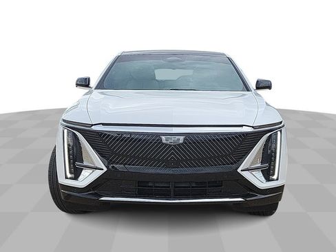 Certified 2024 Cadillac Lyriq Luxury w/ LPO, Floor Liner Package image 3