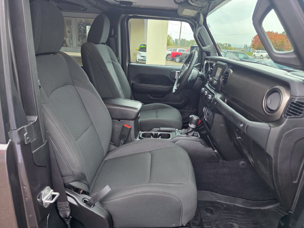 Used 2019 Jeep Wrangler Sport AWD/4WD image 23