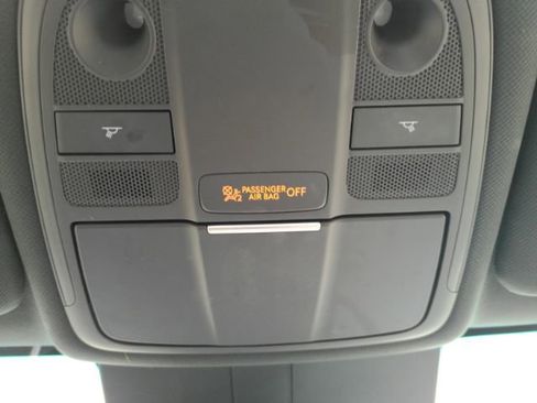 Used 2024 Genesis G70 2.5T image 54