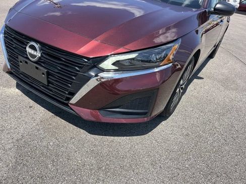 Used 2025 Nissan Altima 2.5 SV AWD/4WD image 9