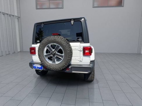 Used 2020 Jeep Wrangler Unlimited Sahara AWD/4WD image 7