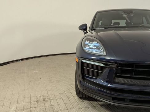 Certified 2023 Porsche Macan S image 12
