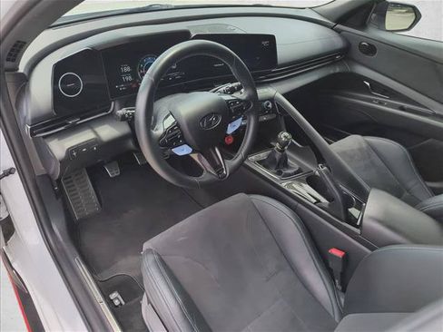 Used 2022 Hyundai Elantra N FWD image 8