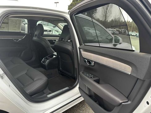New 2025 Volvo S90 B6 Plus w/ Protection Package Premier image 13