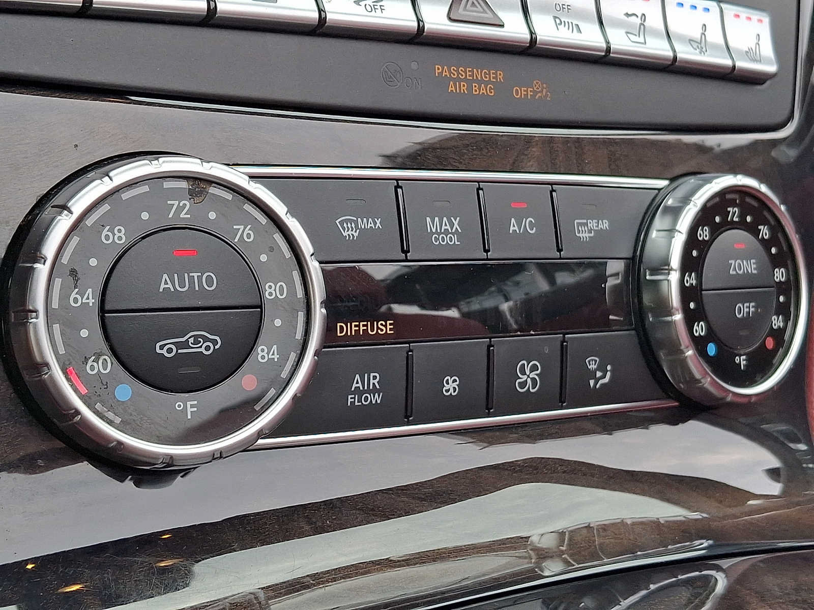 Used 2014 Mercedes-Benz SL 550 image 12
