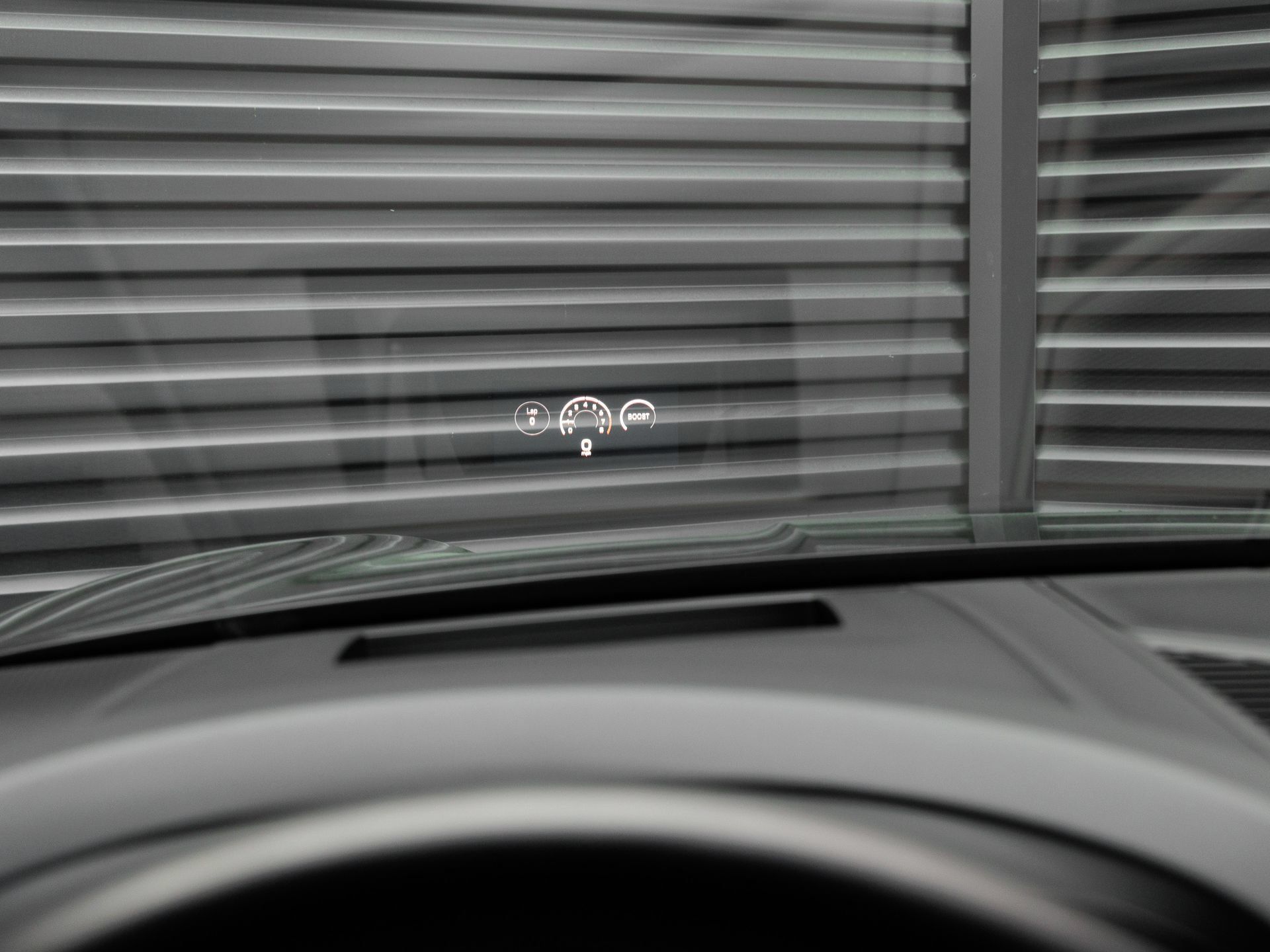 Certified 2025 Porsche Cayenne E-Hybrid AWD/4WD image 18