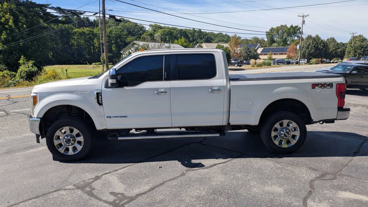Used 2018 Ford F350 4x4 Crew Cab Super Duty image 2