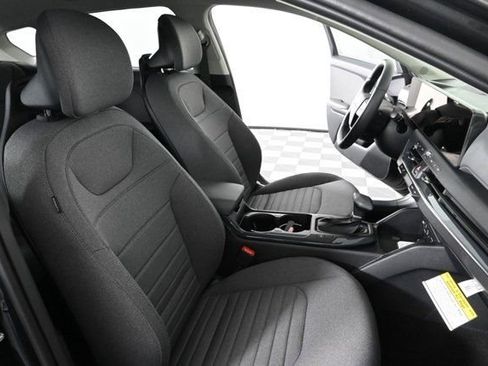 New 2025 Kia K4 EX FWD image 15