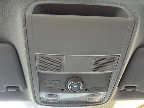 Used 2012 Volkswagen Jetta SE image 18