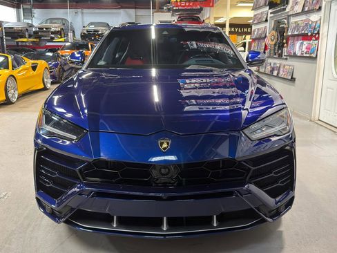 Used 2019 Lamborghini Urus image 2