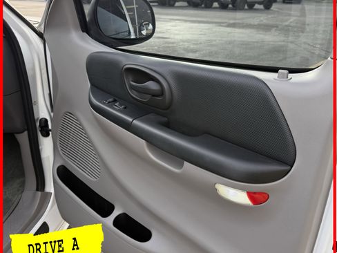 Used 2000 Ford F150 Lightning image 47