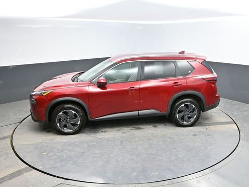 Used 2025 Nissan Rogue SV image 19