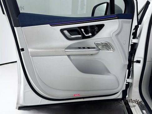 Used 2024 Mercedes-Benz EQE AMG 4MATIC SUV image 23