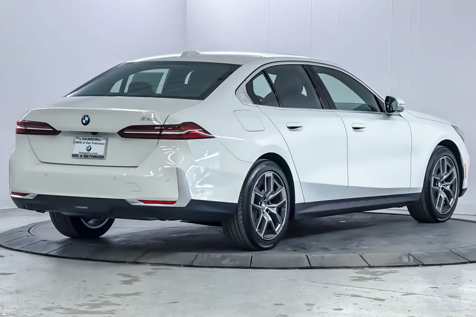 Used 2026 BMW 530i w/ Premium Package RWD image 2