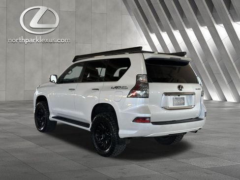 Used 2023 Lexus GX 460 Premium w/ Premium Package AWD/4WD image 2