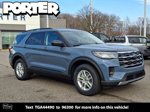 New 2026 Ford Explorer Active AWD/4WD image 8
