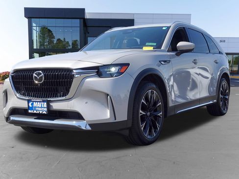 Used 2024 MAZDA CX-90 Plug-In Hybrid w/ Premium Plus AWD/4WD image 9