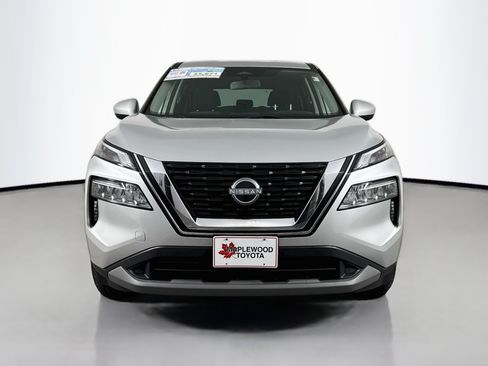 Used 2023 Nissan Rogue SV AWD/4WD image 2