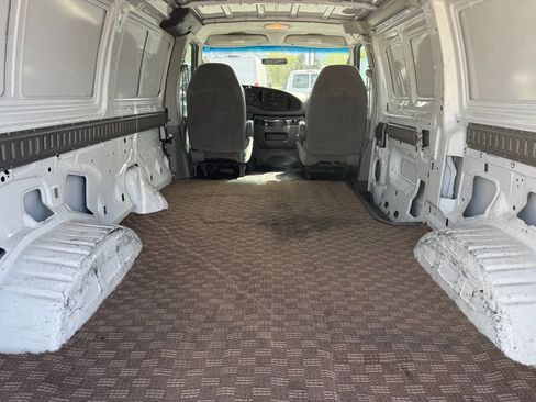 Used 2008 Ford E-250 and Econoline 250 RWD image 21