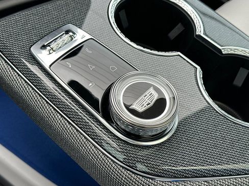 Certified 2025 Cadillac Optiq Luxury 1 image 31