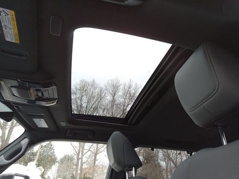 Used 2024 Lexus GX 550 w/ Accessory Package (Z1) image 11