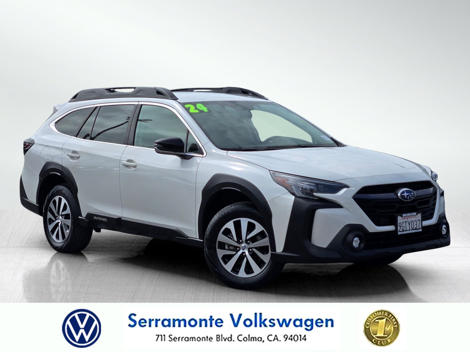 Used 2024 Subaru Outback Premium AWD/4WD image 1