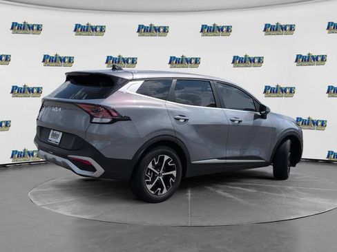 Used 2024 Kia Sportage EX FWD image 6