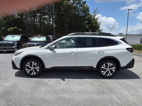 Used 2020 Subaru Outback Touring XT AWD/4WD image 10