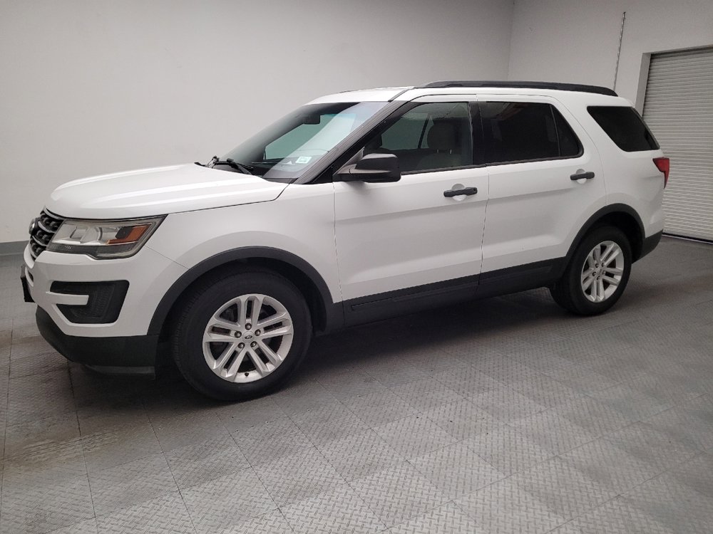Used 2016 Ford Explorer FWD image 2