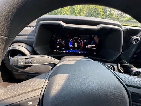 Used 2025 Chevrolet Colorado Trail Boss image 44