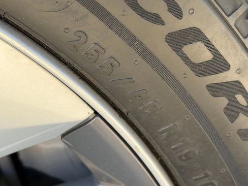 Used 2024 Tesla Model Y Long Range image 7