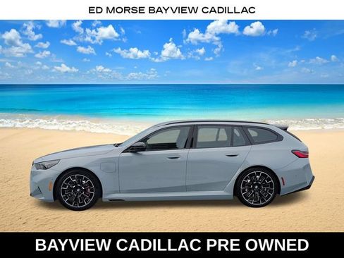 Used 2026 BMW M5 Touring AWD/4WD image 2