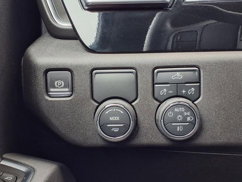 Used 2026 Chevrolet Silverado 1500 RST RWD image 23