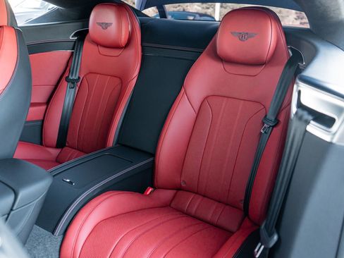 Used 2023 Bentley Continental GT Mulliner image 32